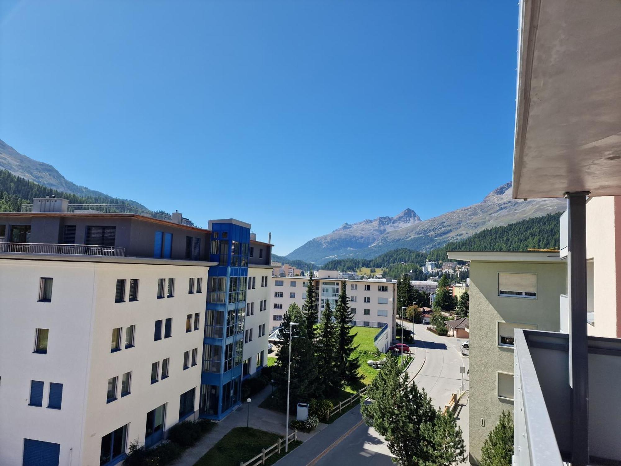 Apartments Flora - Sunflower Saint-Moritz Extérieur photo