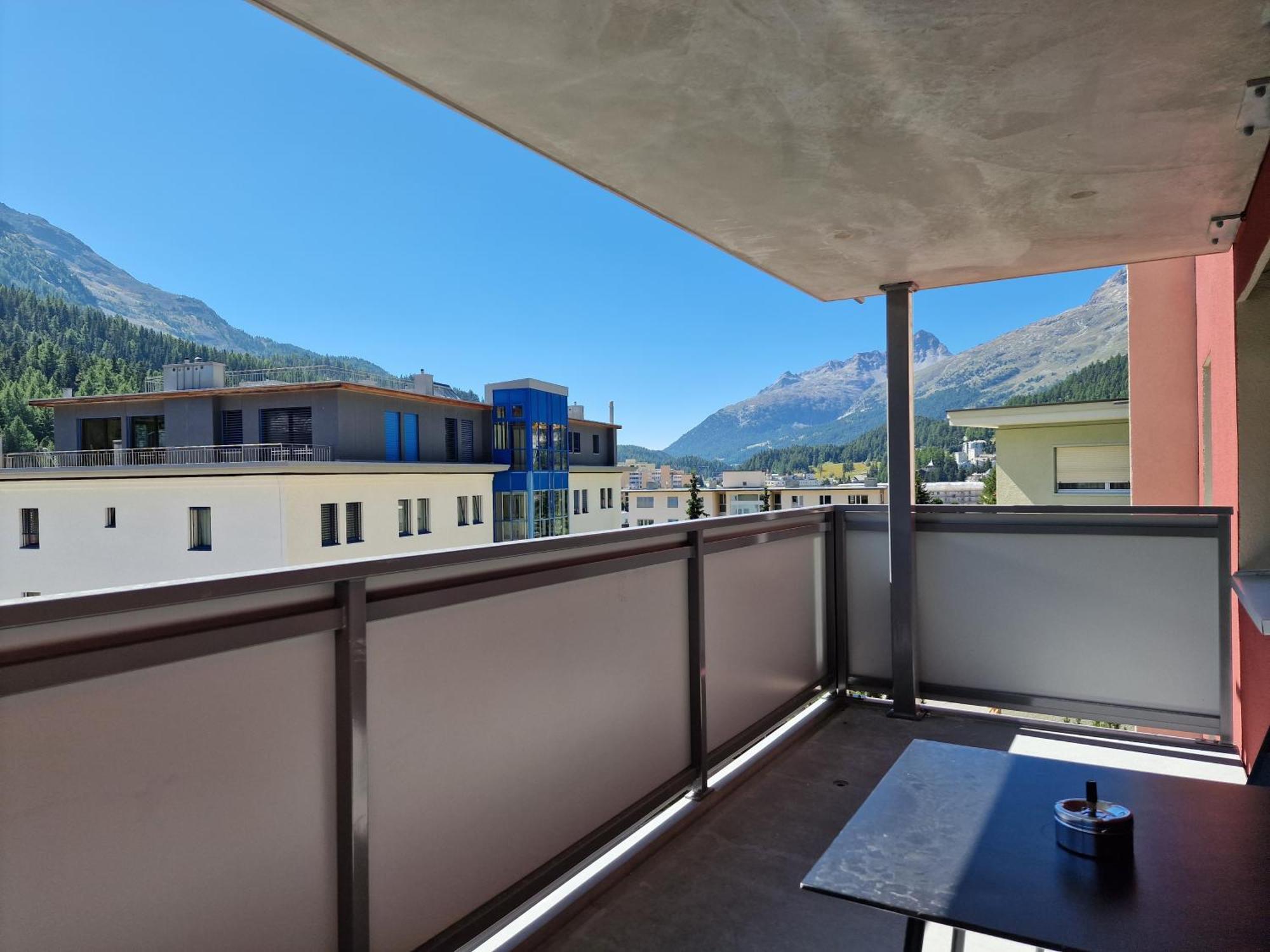 Apartments Flora - Sunflower Saint-Moritz Extérieur photo