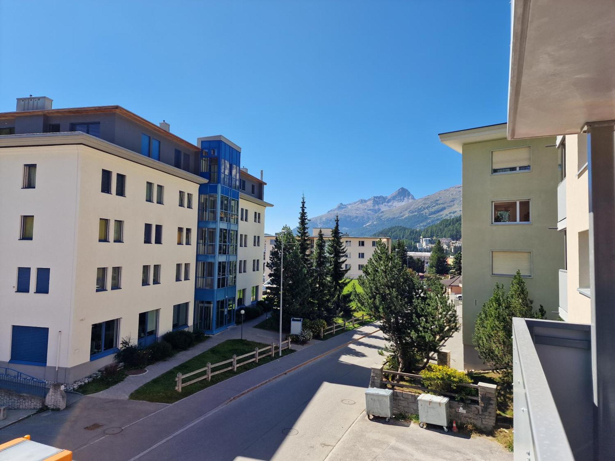 Apartments Flora - Sunflower Saint-Moritz Extérieur photo